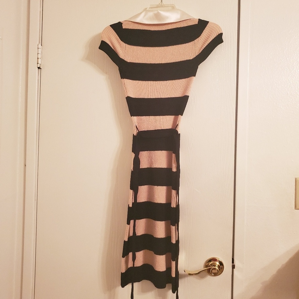 Bebe Dress - Picture 2 of 3
